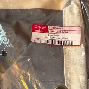 Thirty-One Gray and Cream Utility Tote